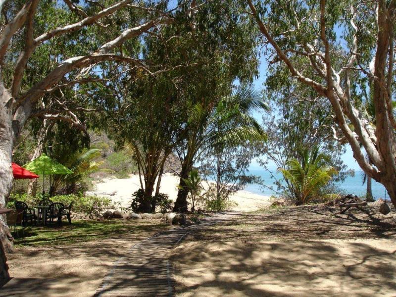 Turtle Cove Beach Resort - Adults Only Lgbtqia & Allies Wangetti Экстерьер фото
